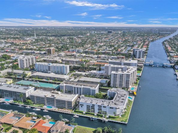 3101 NE 47th Ct 207, Fort Lauderdale FL 33308