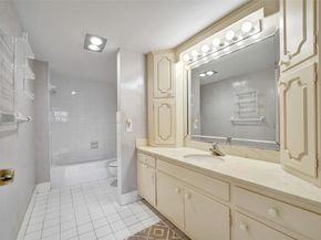 3101 NE 47th Ct 207, Fort Lauderdale FL 33308