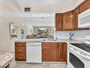 2801 NW 47th Ter 106, Lauderdale Lakes FL 33313