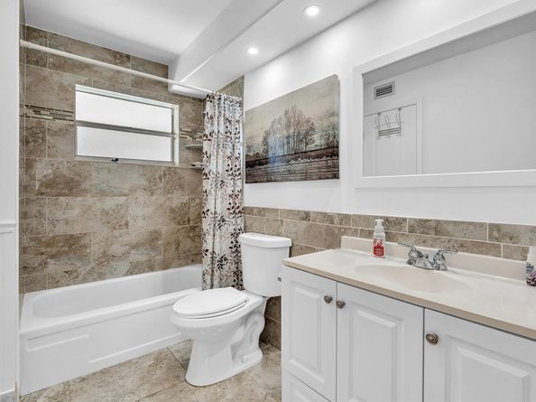2801 NW 47th Ter 106, Lauderdale Lakes FL 33313