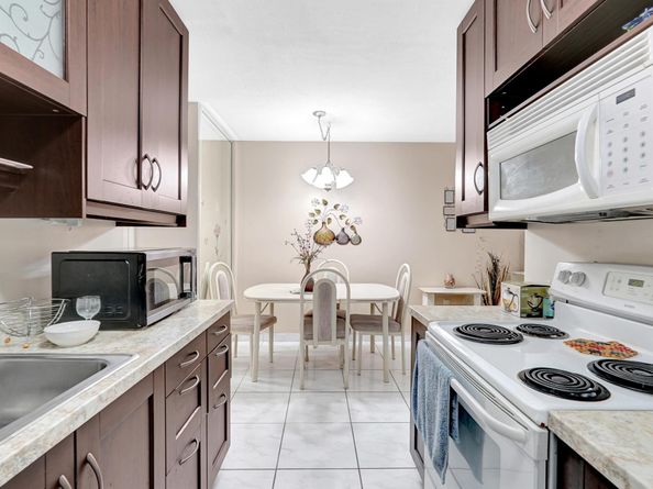 15610 NE 6th Avenue NE 10c, Miami FL 33162