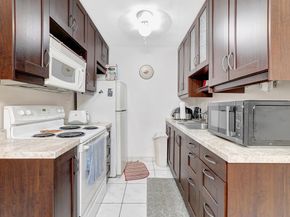 15610 NE 6th Avenue NE 10c, Miami FL 33162