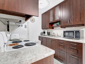 15610 NE 6th Avenue NE 10c, Miami FL 33162