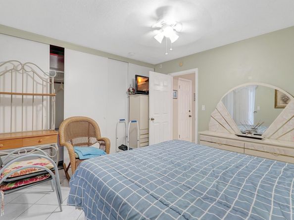 15610 NE 6th Avenue NE 10c, Miami FL 33162