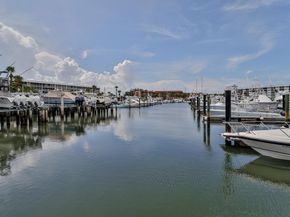 118 Yacht Club Drive 7, North Palm Beach FL 33408