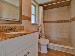 118 Yacht Club Drive 7, North Palm Beach FL 33408