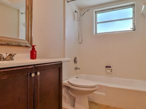 118 Yacht Club Drive 7, North Palm Beach FL 33408