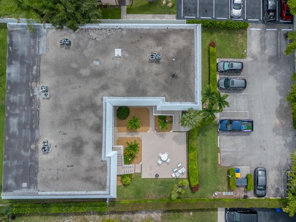 118 Yacht Club Drive 7, North Palm Beach FL 33408