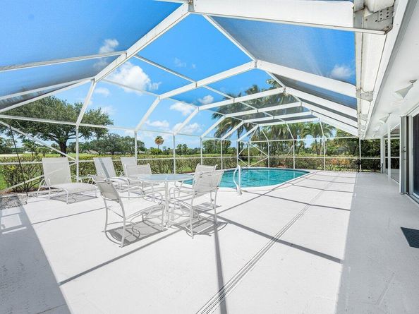 489 S Country Club Drive, Atlantis FL 33462