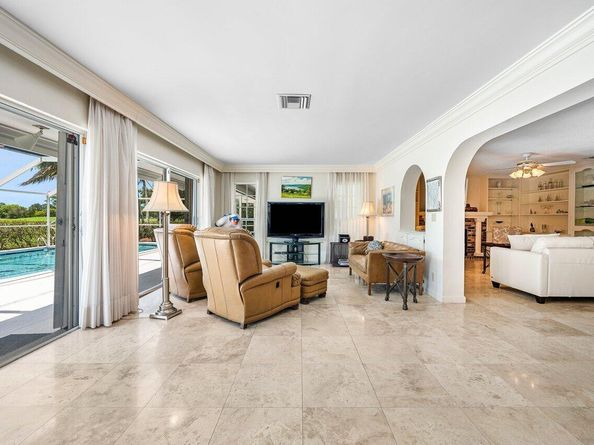 489 S Country Club Drive, Atlantis FL 33462