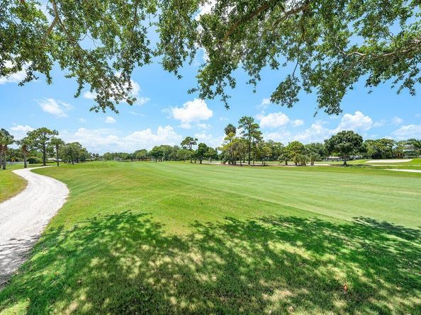 489 S Country Club Drive, Atlantis FL 33462