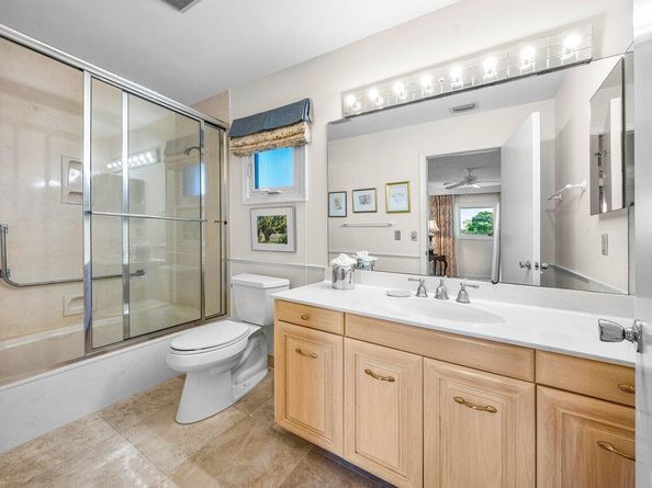 489 S Country Club Drive, Atlantis FL 33462