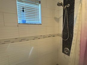 4077 Pine Ridge Ln, Weston FL 33331