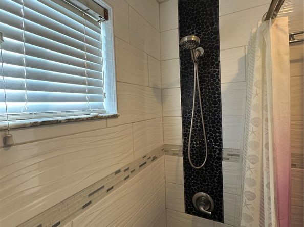 4077 Pine Ridge Ln, Weston FL 33331
