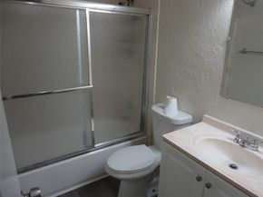 3990 NW 30th Ter, Lauderdale Lakes FL 33309