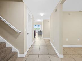 2641 N Flamingo Rd TH7, Sunrise FL 33323