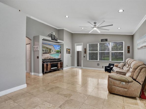 5445 NW 122 Dr, Coral Springs FL 33076