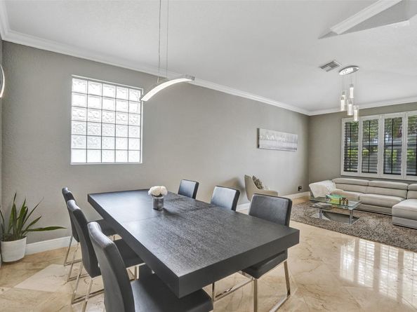 5445 NW 122 Dr, Coral Springs FL 33076