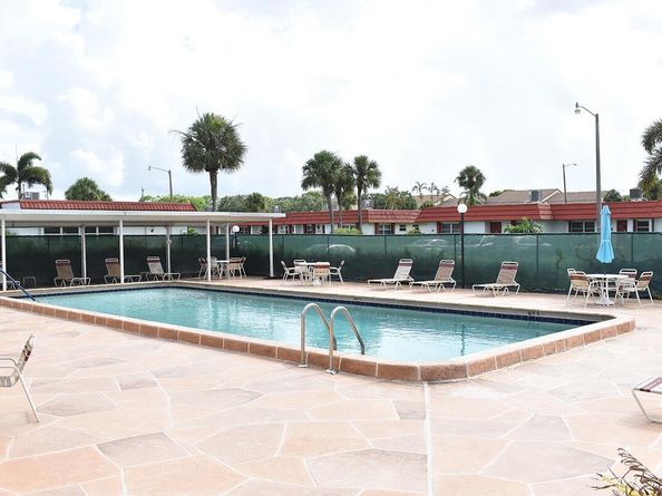 5800 Fernley Drive W 51, Greenacres FL 33415