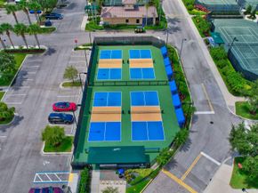 60 Brittany B, Delray Beach FL 33446