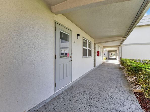 60 Brittany B, Delray Beach FL 33446