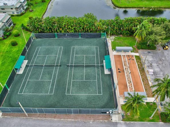 60 Brittany B, Delray Beach FL 33446