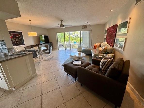 1000 NE 14 410, Hallandale Beach FL 33009