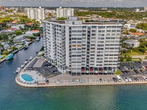 11930 N Bayshore Dr 404, North Miami FL 33181