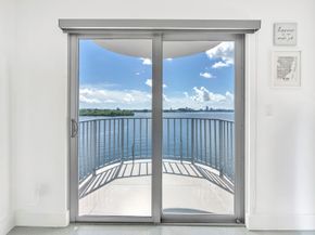 11930 N Bayshore Dr 404, North Miami FL 33181