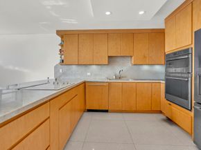11930 N Bayshore Dr 404, North Miami FL 33181