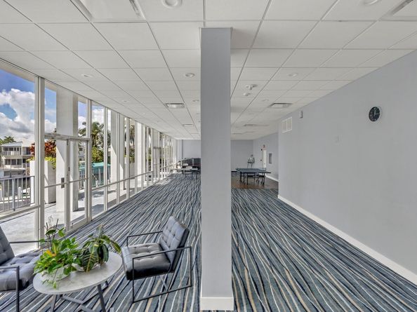 11930 N Bayshore Dr 404, North Miami FL 33181