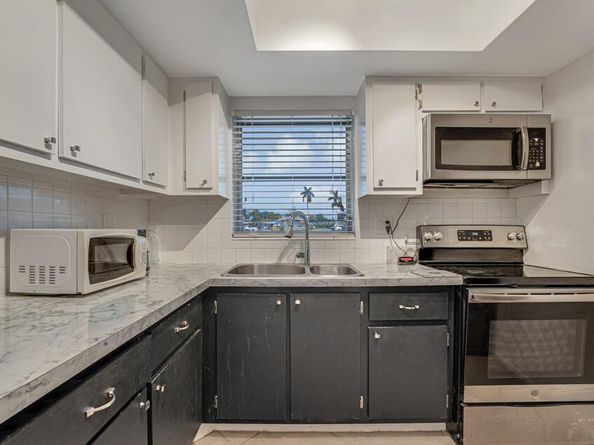2775 Dudley Drive W D, West Palm Beach FL 33415