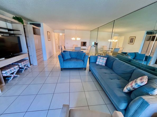 4090 Tivoli Court 301, Lake Worth FL 33467