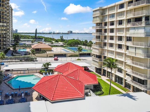 5480 N Ocean Drive B5b, Singer Island FL 33404