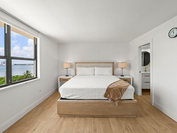 5480 N Ocean Drive B5b, Singer Island FL 33404