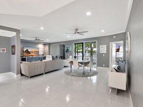 11666 Briarwood 2 Circle 2, Boynton Beach FL 33437