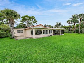 6 Woods Lane, Boynton Beach FL 33436
