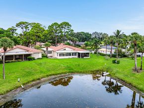6 Woods Lane, Boynton Beach FL 33436