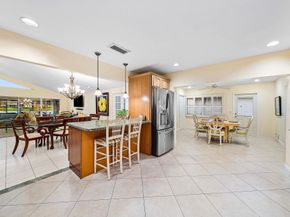6 Woods Lane, Boynton Beach FL 33436