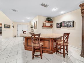 6 Woods Lane, Boynton Beach FL 33436