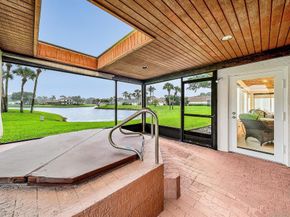 6 Woods Lane, Boynton Beach FL 33436