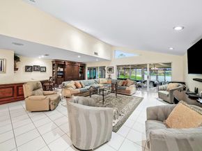 6 Woods Lane, Boynton Beach FL 33436