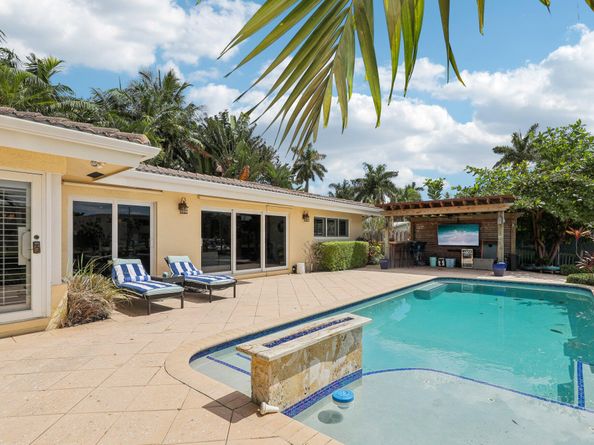 2612 NE 3rd Street, Pompano Beach FL 33062