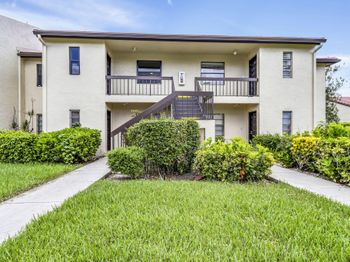 8535 Casa Del Lago
