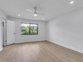 8535 Casa Del Lago F, Boca Raton FL 33433