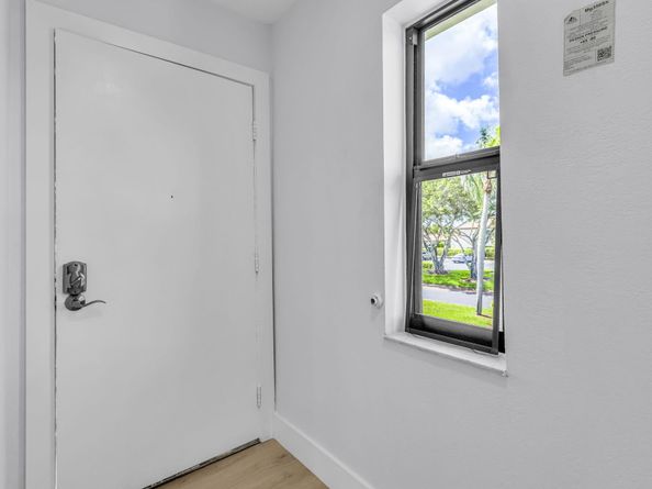 8535 Casa Del Lago F, Boca Raton FL 33433