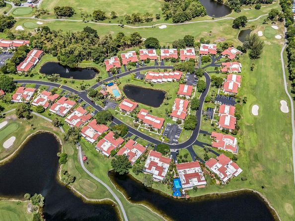 8535 Casa Del Lago F, Boca Raton FL 33433