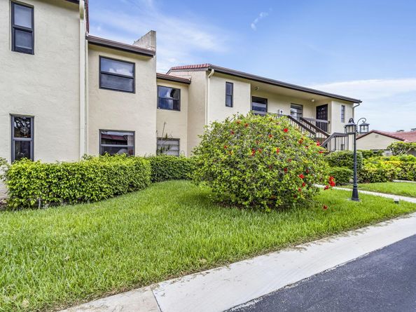 8535 Casa Del Lago F, Boca Raton FL 33433