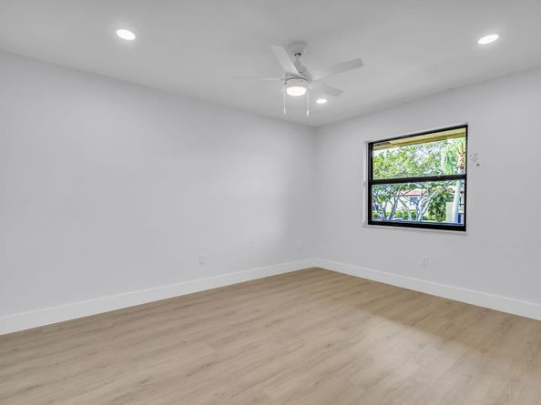 8535 Casa Del Lago F, Boca Raton FL 33433