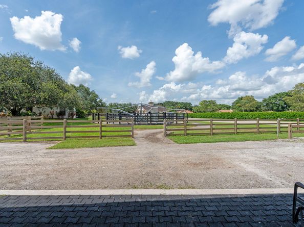 1601 Clydesdale Avenue, Wellington FL 33414